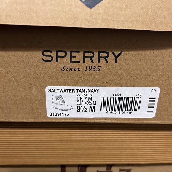 Sperry boots - Picture 2 of 3